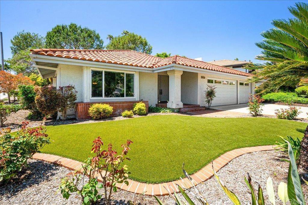 1879 Falconer CT, Vista, CA 92081