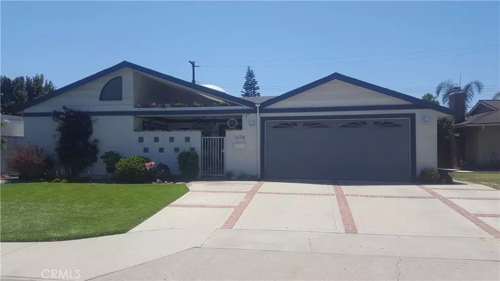 1605 Sandalwood ST, Costa Mesa, CA 92626