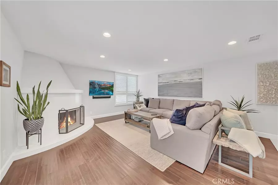 218 Walnut ST, Newport Beach, CA 92663