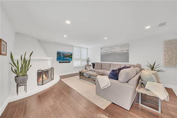 218 Walnut ST, Newport Beach, CA 92663