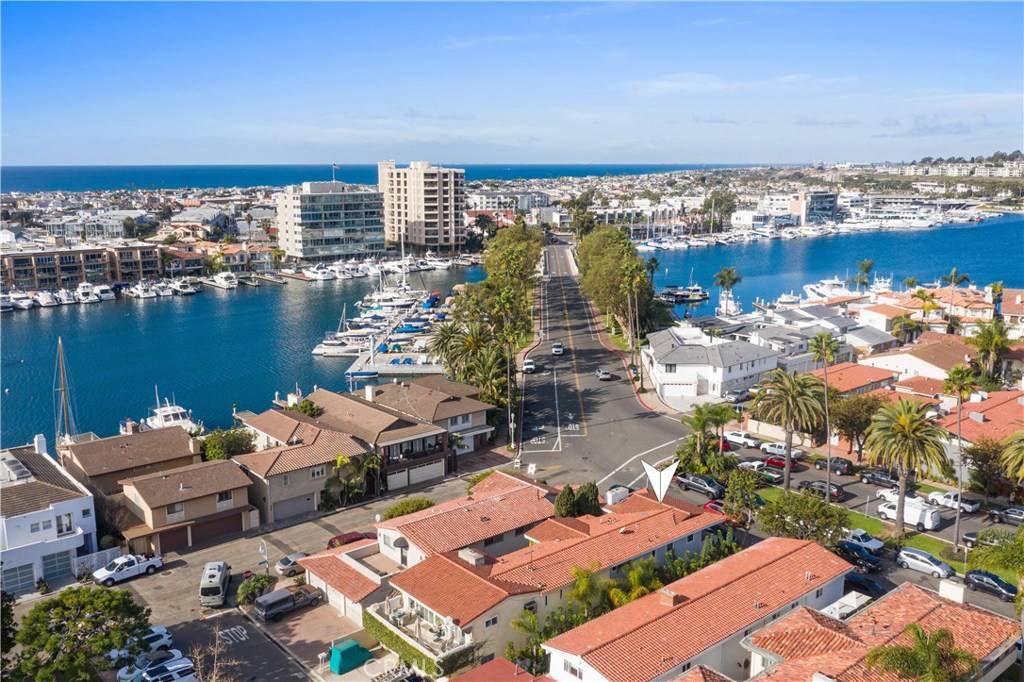 Newport Beach, CA 92663,104 Via Antibes #3