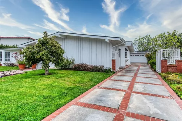 Newport Beach, CA 92660,1530 Anita LN