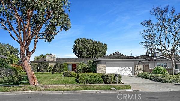 1712 Tradewinds LN, Newport Beach, CA 92660