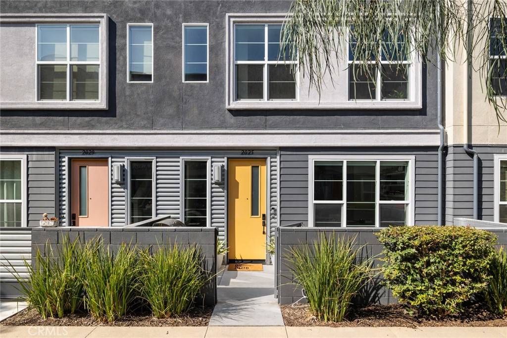 Costa Mesa, CA 92627,2025 W Place DR