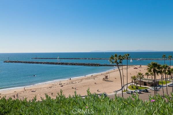 Corona Del Mar, CA 92625,308 Orchid AVE