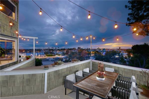 2209 Cliff DR, Newport Beach, CA 92663