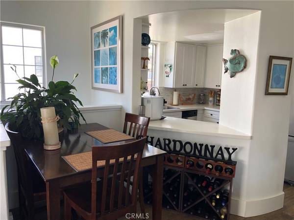 Corona Del Mar, CA 92625,616 unit #2 Begonia