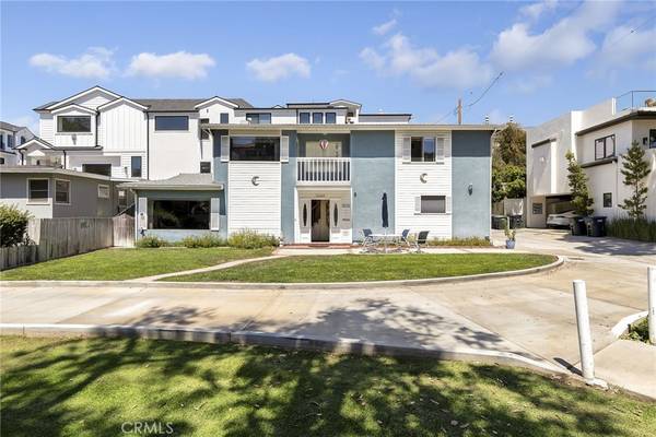 Corona Del Mar, CA 92625,400 Heliotrope AVE