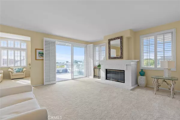 Corona Del Mar, CA 92625,3501 Lilac AVE #2