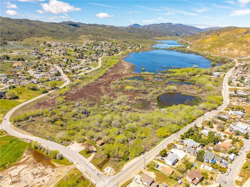 43095 Ranch Club RD, Lake Elizabeth, CA 93532