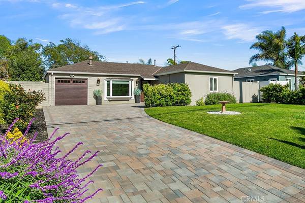 1950 Monrovia AVE, Costa Mesa, CA 92627