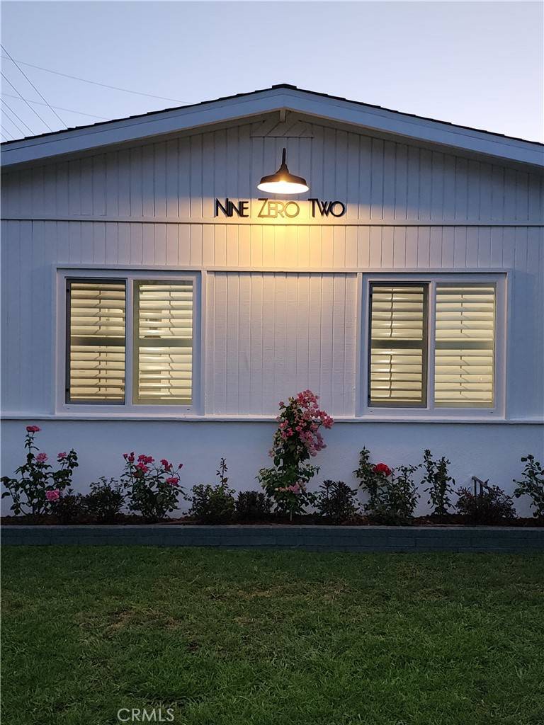 Santa Ana, CA 92701,902 Dayna ST