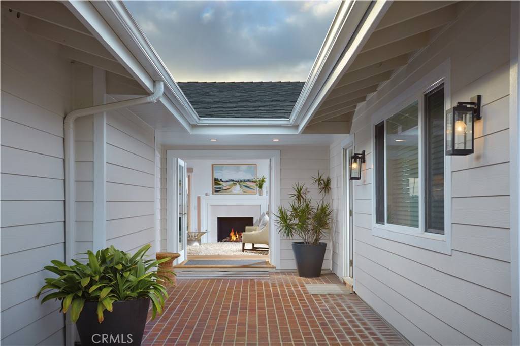 San Clemente, CA 92672,205 Via Senda