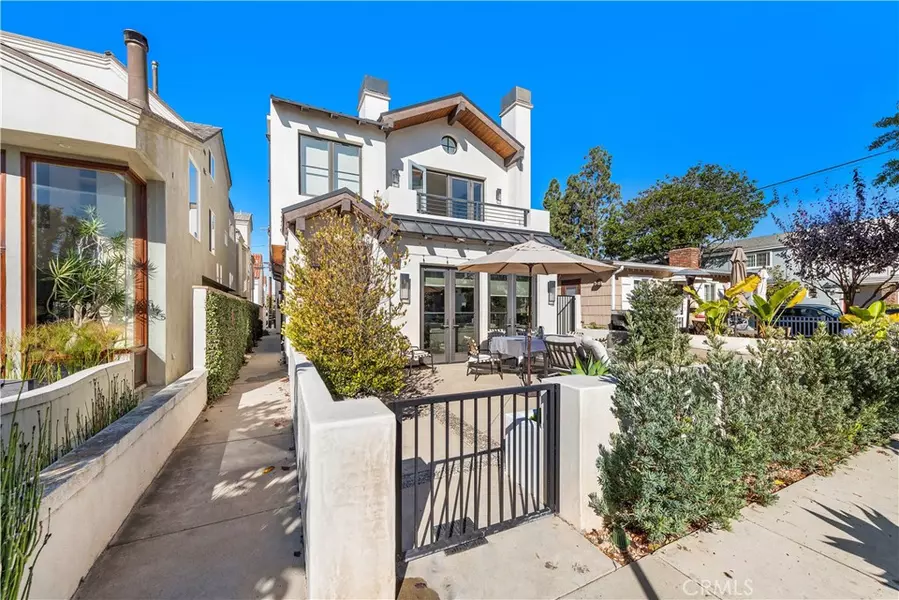 519 1/2 Larkspur AVE, Corona Del Mar, CA 92625