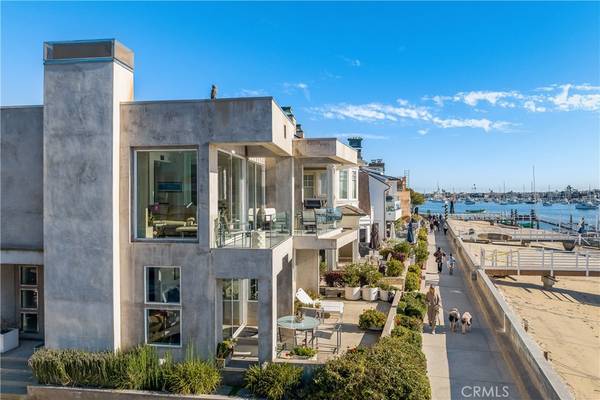 512 S Bay Front, Newport Beach, CA 92662