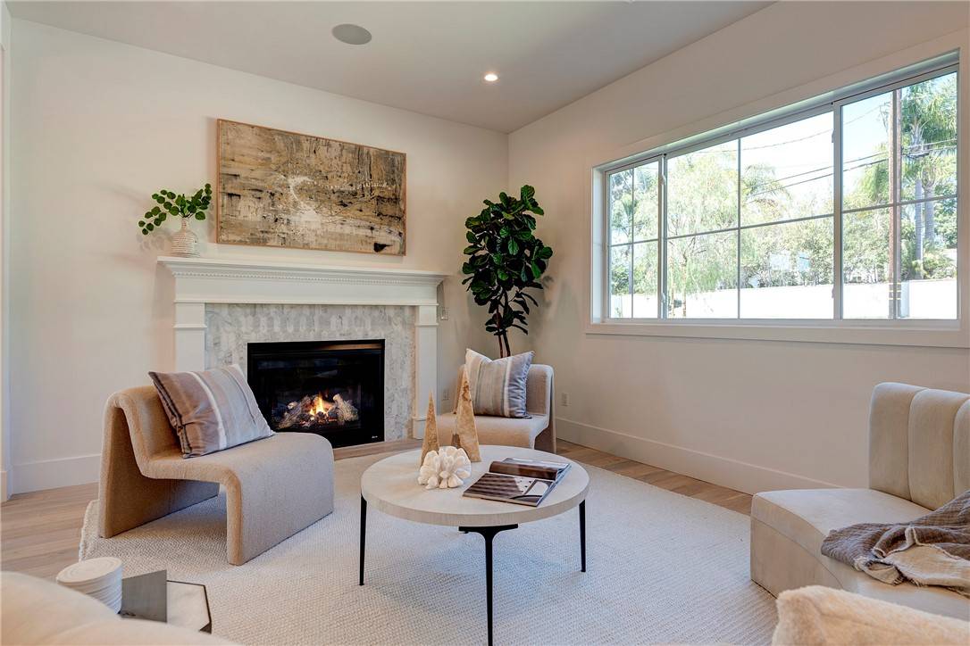Newport Beach, CA 92660,2012 Tustin AVE