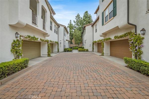 Irvine, CA 92602,63 Olivehurst