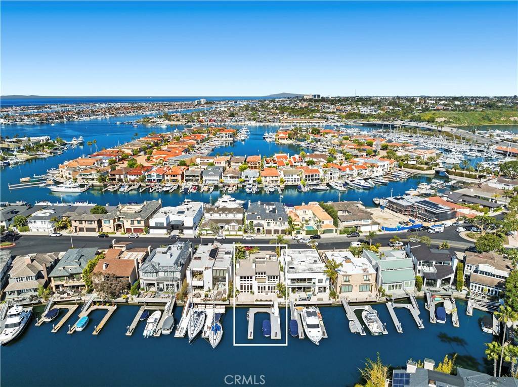 Newport Beach, CA 92660,506 Harbor Island DR