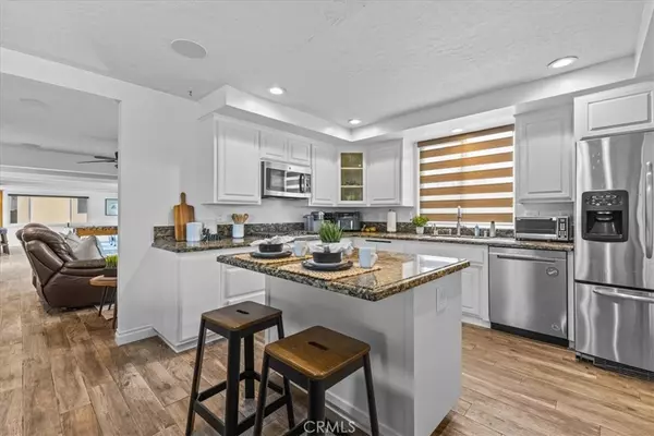 Costa Mesa, CA 92626,2897 El Rio CIR