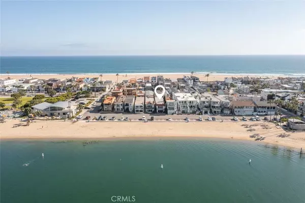 Newport Beach, CA 92663,1811 W Bay AVE