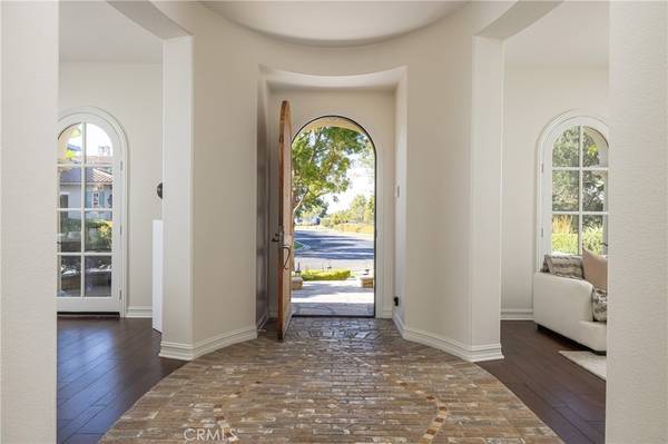 Newport Beach, CA 92660,32 Landport