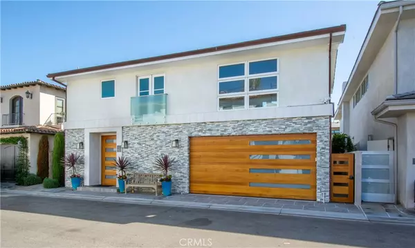 124 Via Trieste, Newport Beach, CA 92663