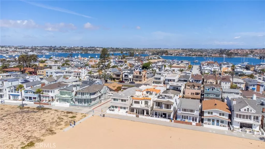 Newport Beach, CA 92661,200 E Oceanfront