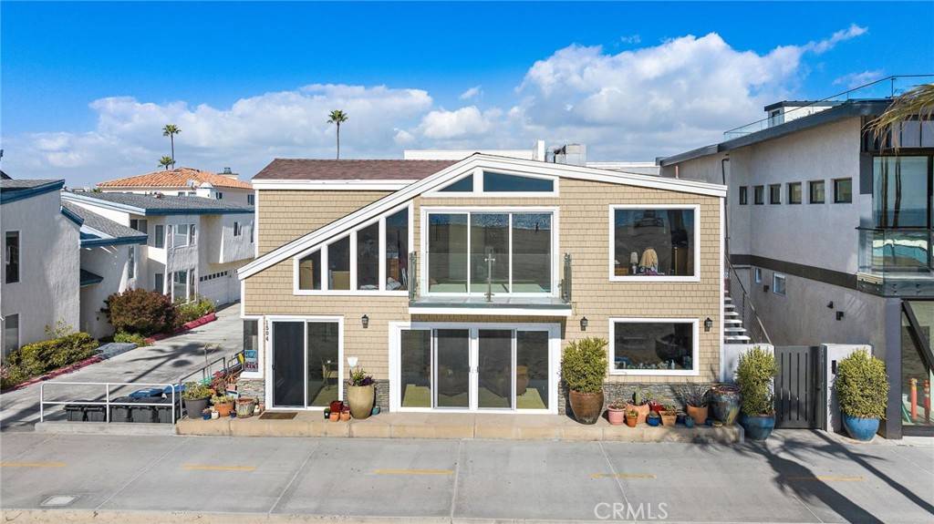 Newport Beach, CA 92663,1504 W Oceanfront #5
