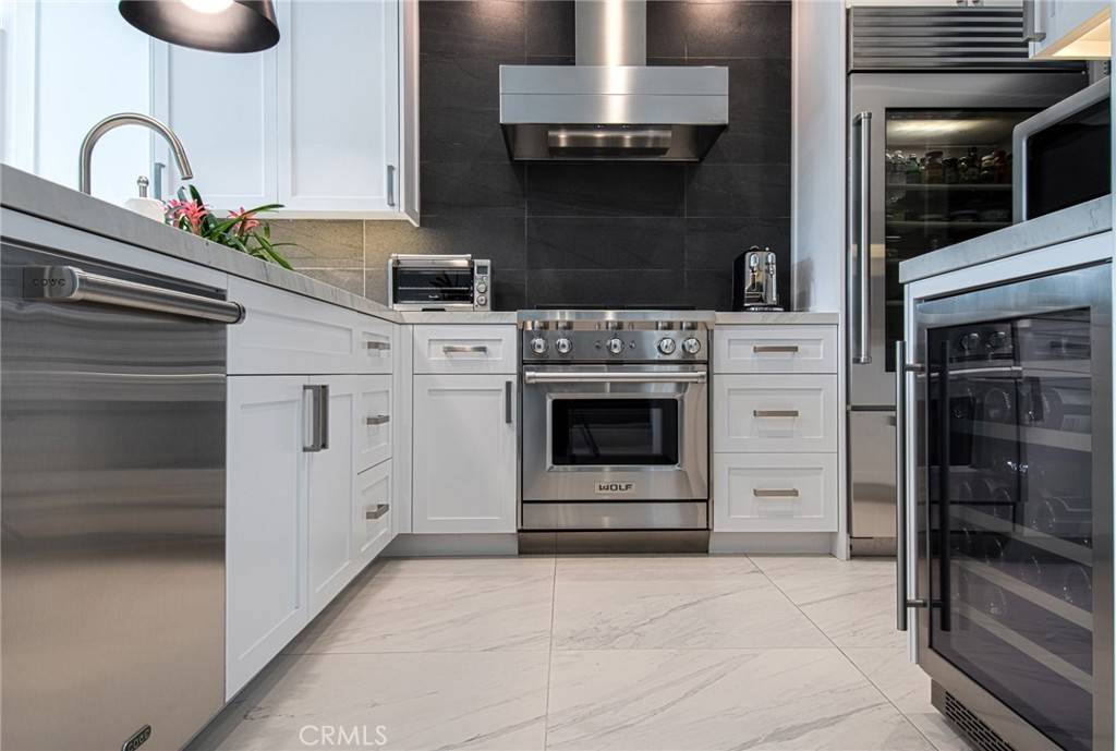 Newport Beach, CA 92660,1011 Muirfield DR