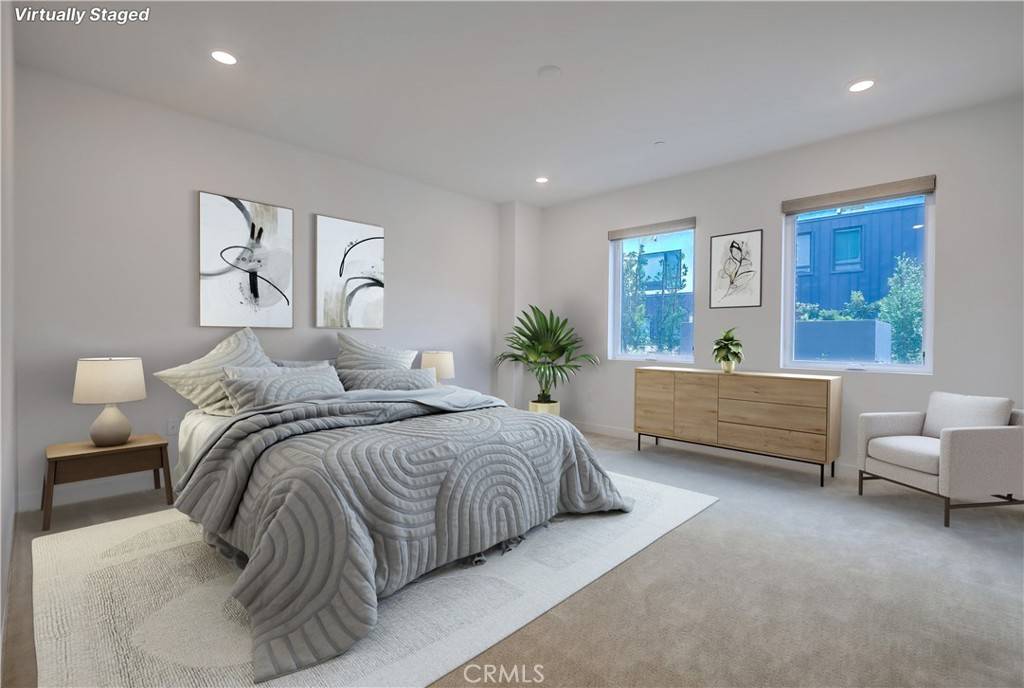 Irvine, CA 92612,3214 Rivington