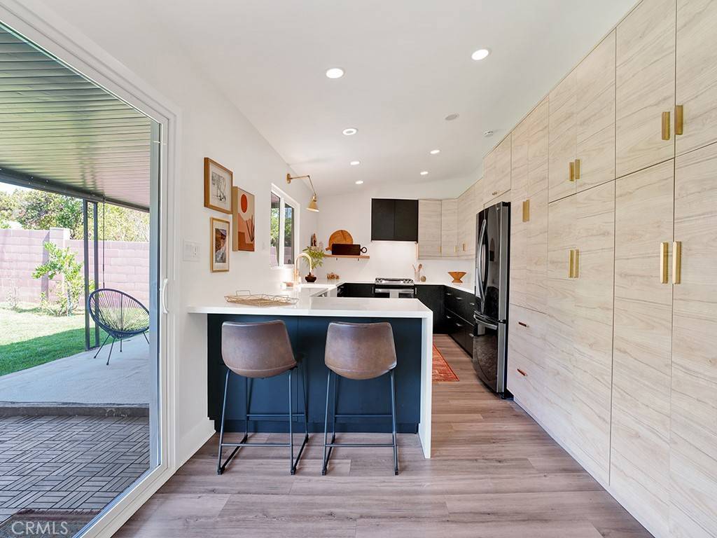 Santa Ana, CA 92707,2622 Park DR