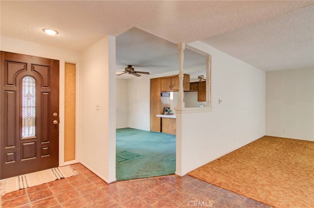 Santa Ana, CA 92704,1924 W Secrest WAY