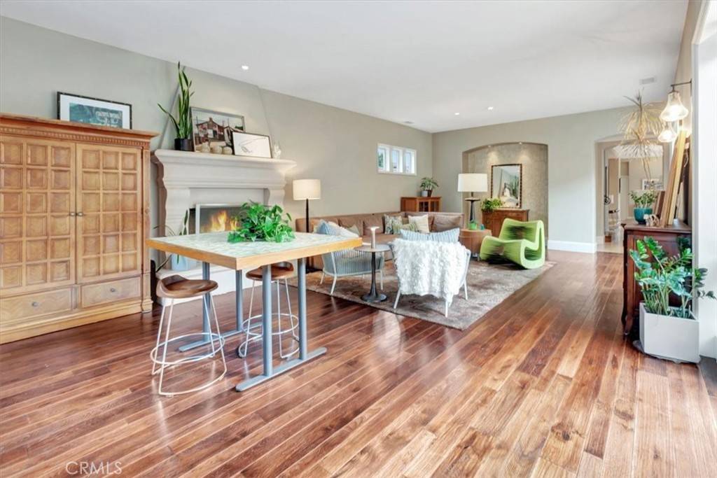 Newport Beach, CA 92663,2501 Margaret DR