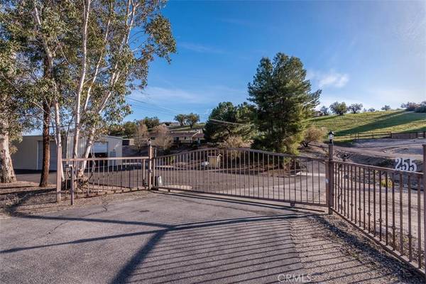 Paso Robles, CA 93446,255 Nacimiento Lake DR