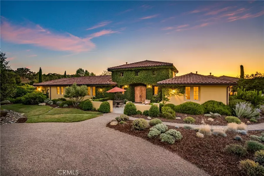 1955 Laguna Del Campo, Templeton, CA 93465