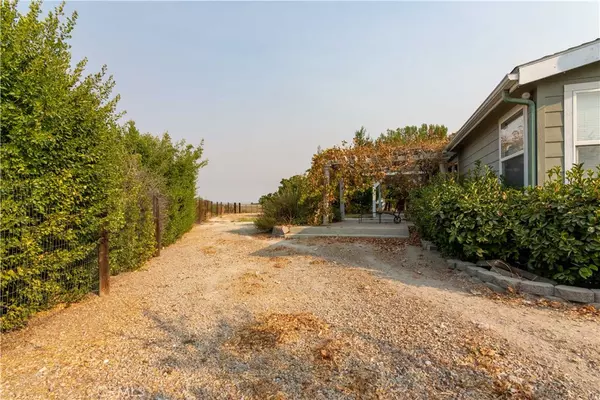 Paso Robles, CA 93446,4610 Vista Creston LN