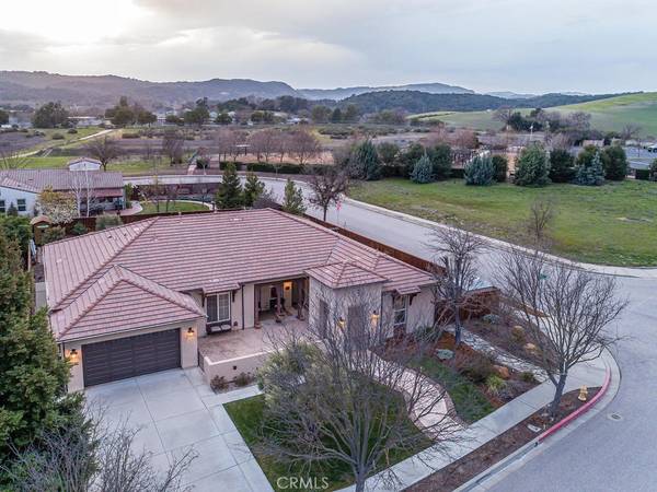 1050 Semillon LN, Templeton, CA 93465