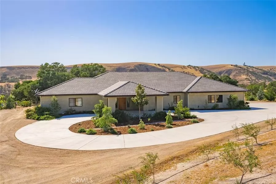 72827 Indian Valley RD, San Miguel, CA 93451