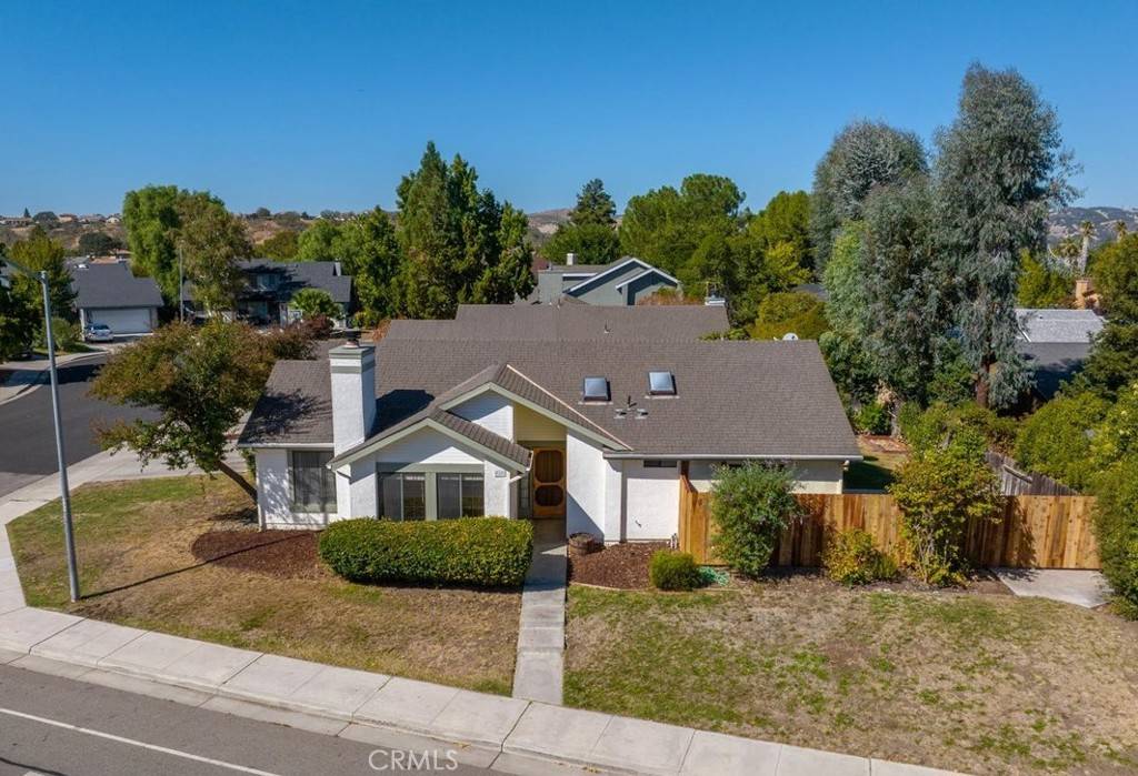 Paso Robles, CA 93446,915 Moran CT