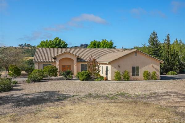 Paso Robles, CA 93446,555 Via Del Salinas