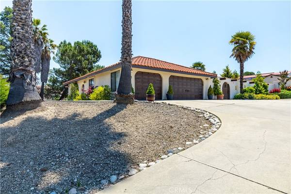 Templeton, CA 93465,30 Dandelion LN