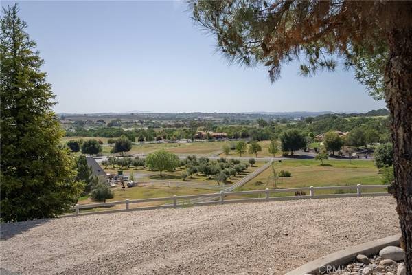 Paso Robles, CA 93446,5025 Heidi WAY