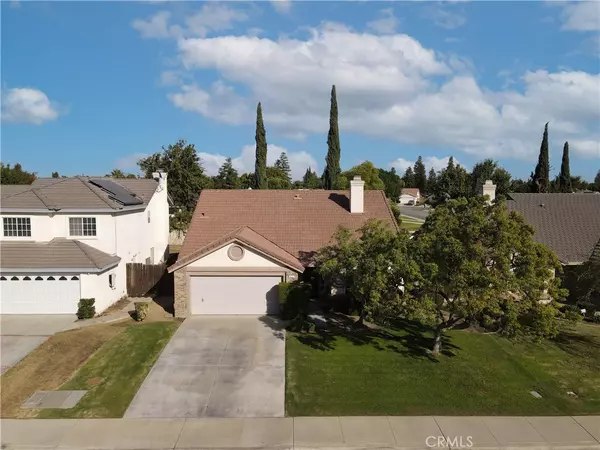 Bakersfield, CA 93312,914 Foxcroft LN