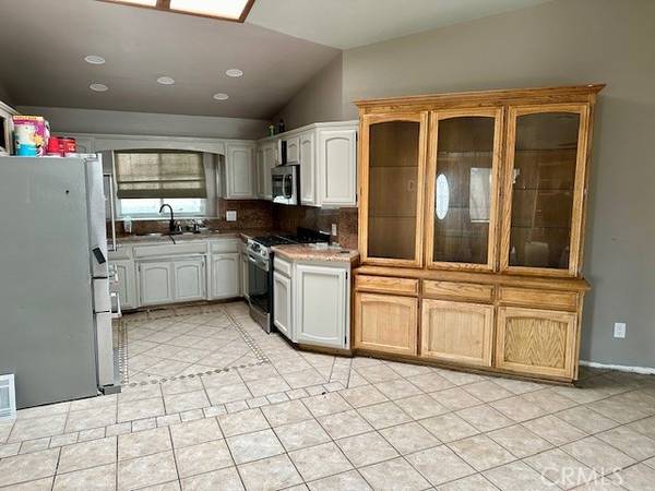 Paso Robles, CA 93446,1312 Larkspur LN