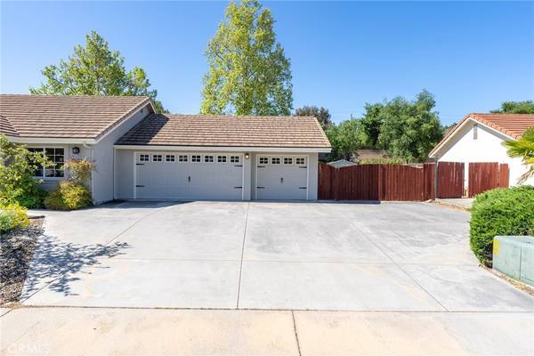 Paso Robles, CA 93446,908 Sleepy Hollow RD