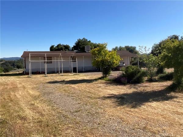 52946 Smith RD, Bradley, CA 93426