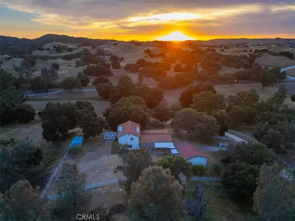 7975 Webster Road, Creston, CA 93432