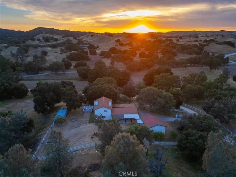 7975 Webster Road, Creston, CA 93432