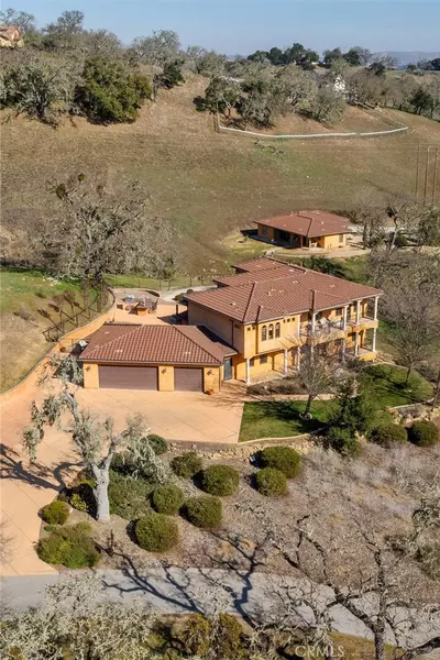 10460 Portal RD, Atascadero, CA 93422