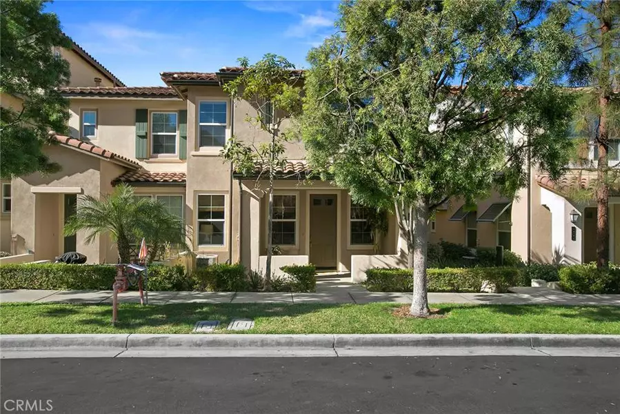 221 Dewdrop, Irvine, CA 92603